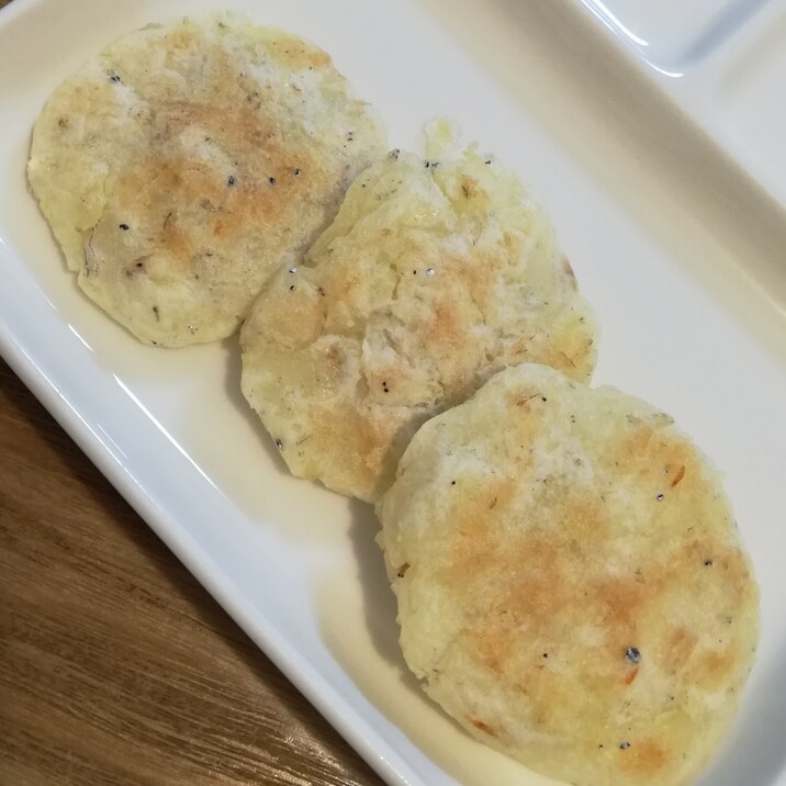 離乳食に じゃがいもとしらすのお焼き レシピ 作り方 By スケキヨ63 楽天レシピ 離乳食に じゃがいもとしらすのお焼き レシピ 作り方 By スケキヨ63 楽天レシピ